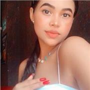 Profesora de filosofía le imparte clase a todos los niños de cualquier edad